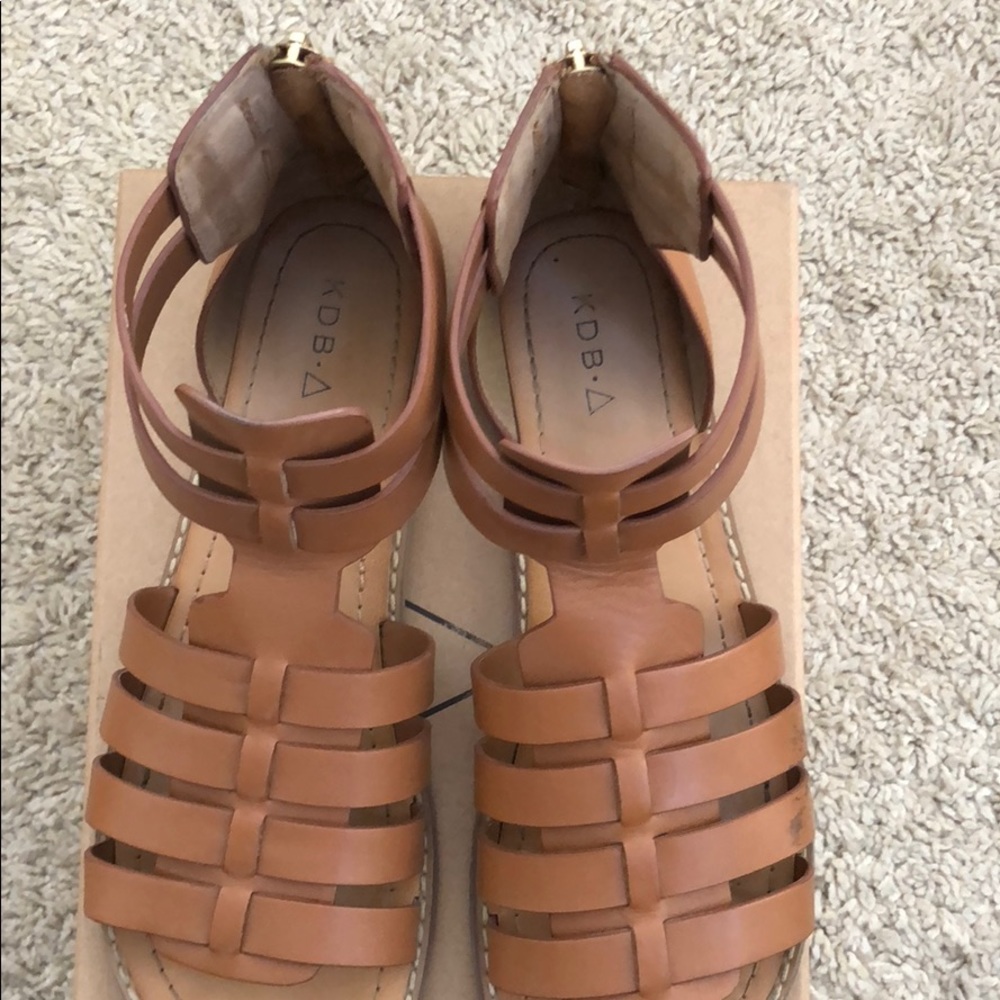 Sandals - Picture 3 of 4